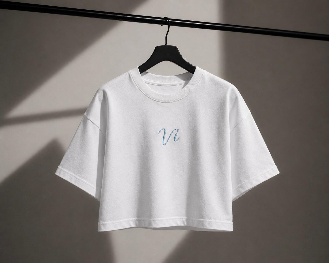 ARCHIVO 001 - Women's Crop Tee