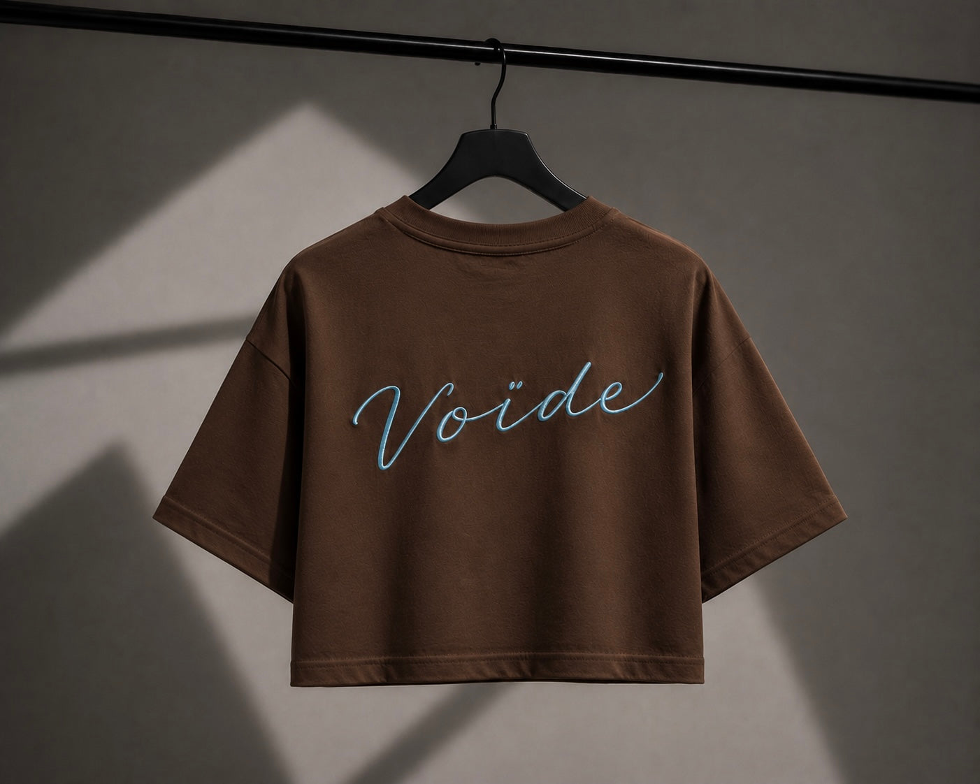 ARCHIVO 001 - Women's Crop Tee