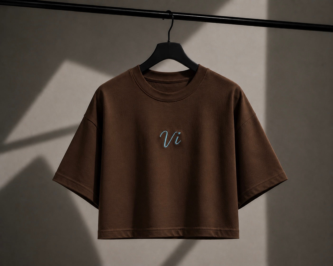 ARCHIVO 001 - Women's Crop Tee